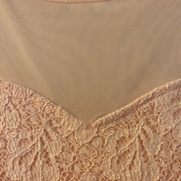 Pale Pink Lace Dress - Picture 6 of 6